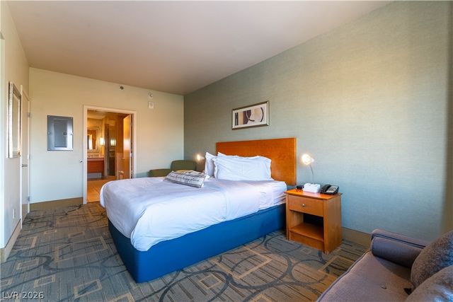 211 East Flamingo Road 905, Las Vegas, NV 89169