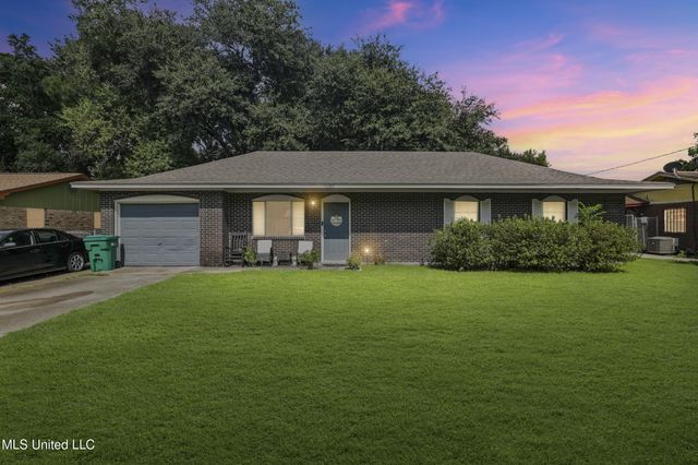 5707 Eastwood Drive, Moss Point, MS 39563