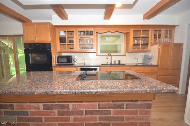614 Fairwood Drive, Tallmadge, OH 44278