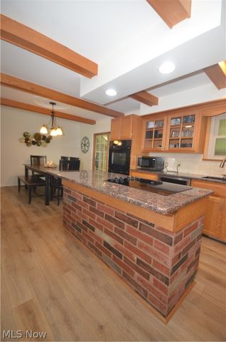 614 Fairwood Drive, Tallmadge, OH 44278
