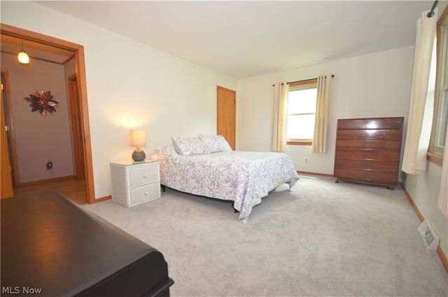 614 Fairwood Drive, Tallmadge, OH 44278