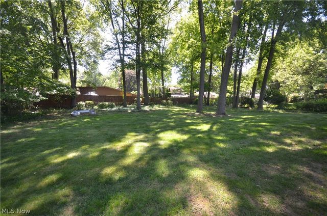 614 Fairwood Drive, Tallmadge, OH 44278