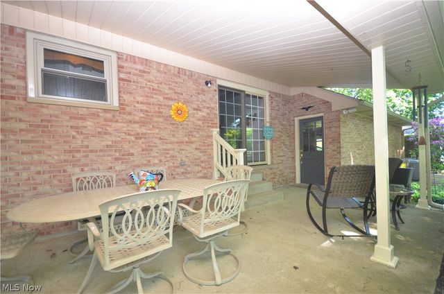 614 Fairwood Drive, Tallmadge, OH 44278