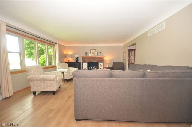 614 Fairwood Drive, Tallmadge, OH 44278