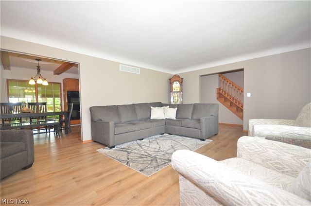 614 Fairwood Drive, Tallmadge, OH 44278