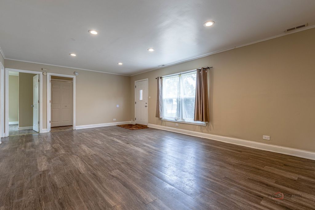2821 Dempster Street, Park Ridge, IL 60068 — photo 4