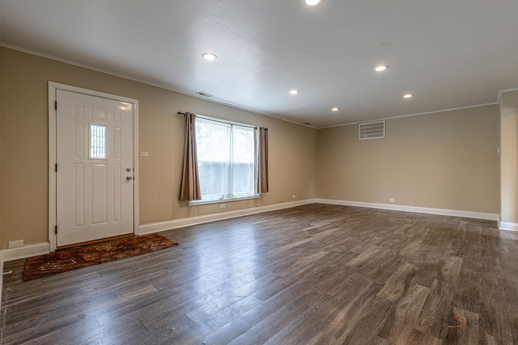 2821 Dempster Street, Park Ridge, IL 60068 — photo 5