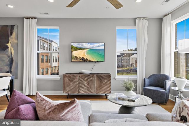 150 LEONA STEWART, Pennington, NJ 08534