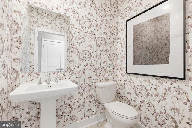 150 LEONA STEWART, Pennington, NJ 08534