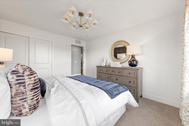 150 LEONA STEWART, Pennington, NJ 08534