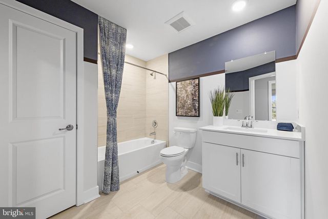 150 LEONA STEWART, Pennington, NJ 08534