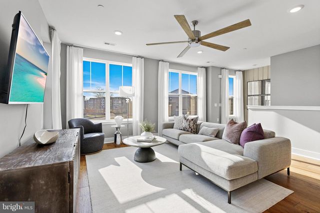 150 LEONA STEWART, Pennington, NJ 08534