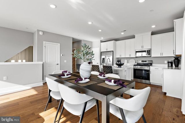 150 LEONA STEWART, Pennington, NJ 08534