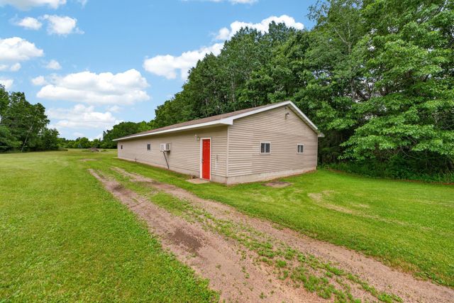 8688 380th Street, North Branch, MN 55056