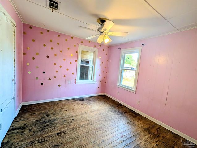 4216 Sapphire Ln, Pace, FL 32571