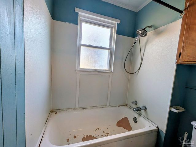 4216 Sapphire Ln, Pace, FL 32571