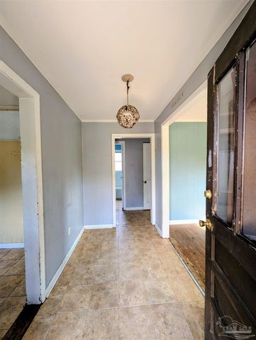 4216 Sapphire Ln, Pace, FL 32571