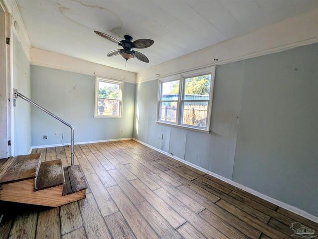 4216 Sapphire Ln, Pace, FL 32571