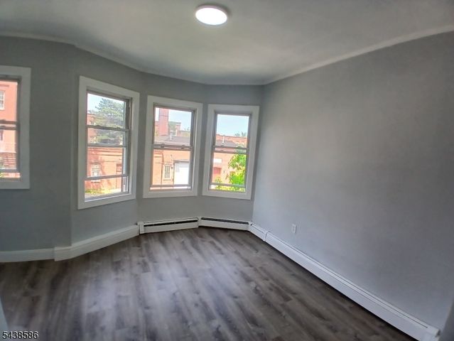 73 Franklin St, East Orange City, NJ 07017