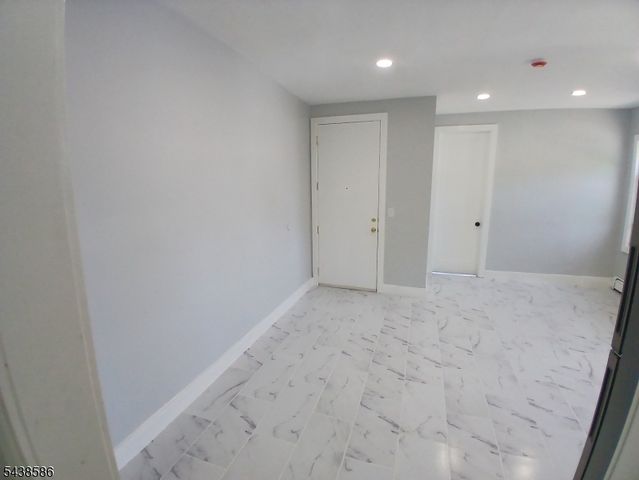 73 Franklin St, East Orange City, NJ 07017