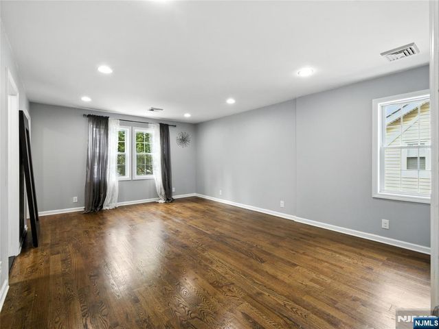 420 Crawford Terrace, Union, NJ 07083