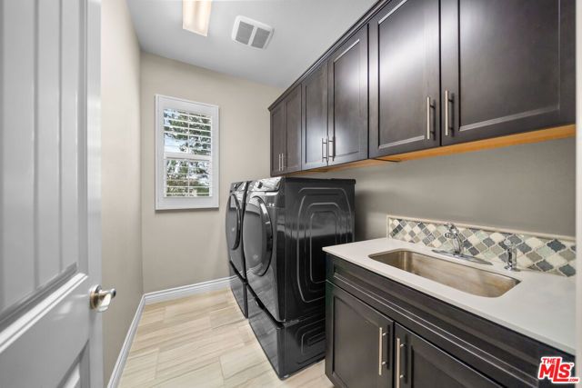 76 Haviland, Irvine, CA 92620