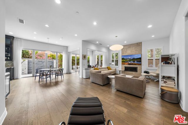 76 Haviland, Irvine, CA 92620