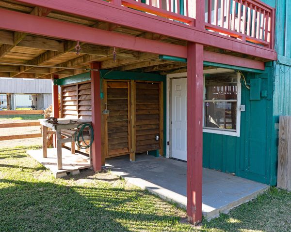 1821 County Road 201, Sargent, TX 77414