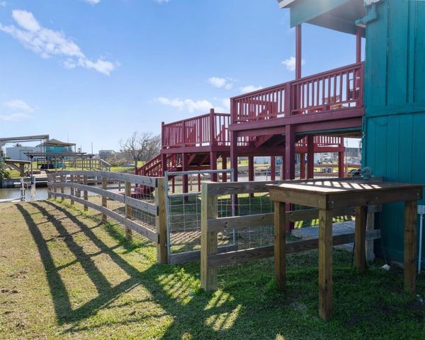 1821 County Road 201, Sargent, TX 77414