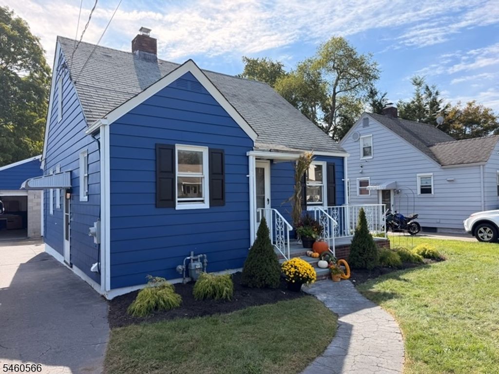 9 Hunter St, Roxbury Twp., NJ 07876 — photo 2