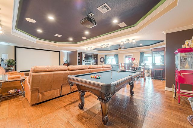 792 W Bayshore Drive, Palacios, TX 77465