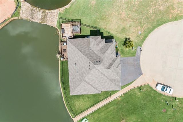 1404 Katelyn Court, Yukon, OK 73099