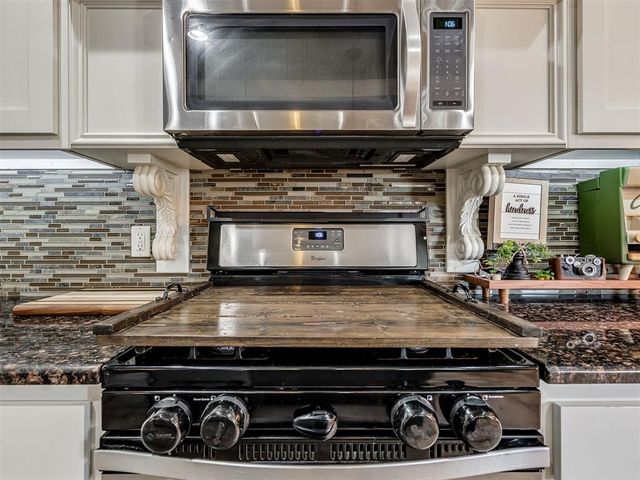 1404 Katelyn Court, Yukon, OK 73099