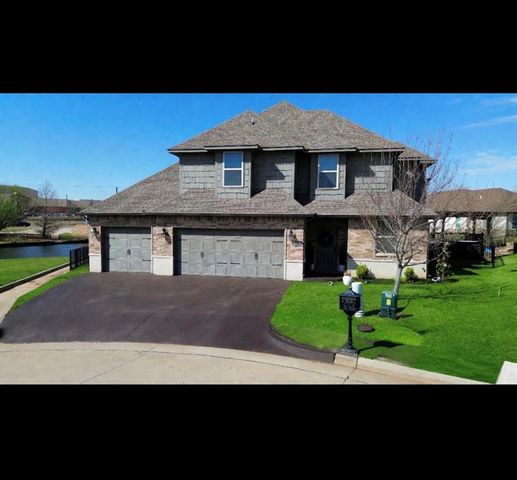 1404 Katelyn Court, Yukon, OK 73099