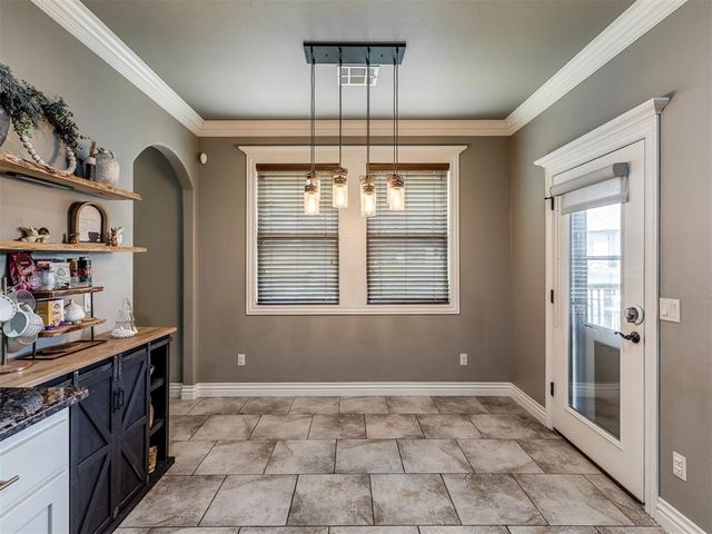 1404 Katelyn Court, Yukon, OK 73099