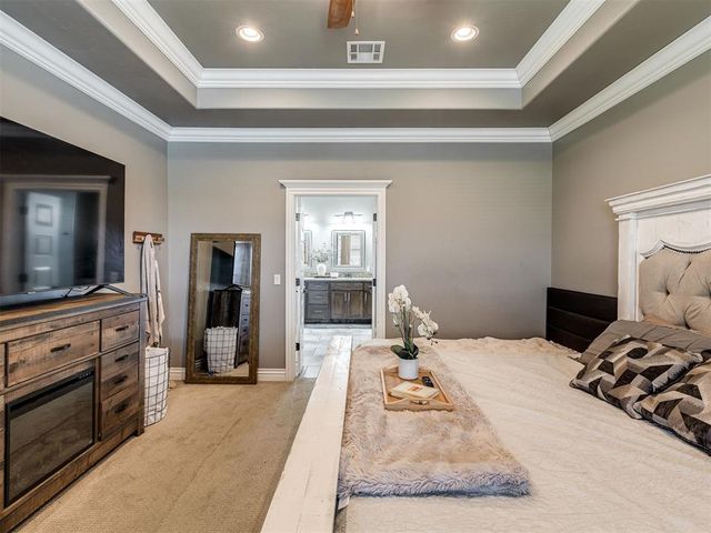 1404 Katelyn Court, Yukon, OK 73099