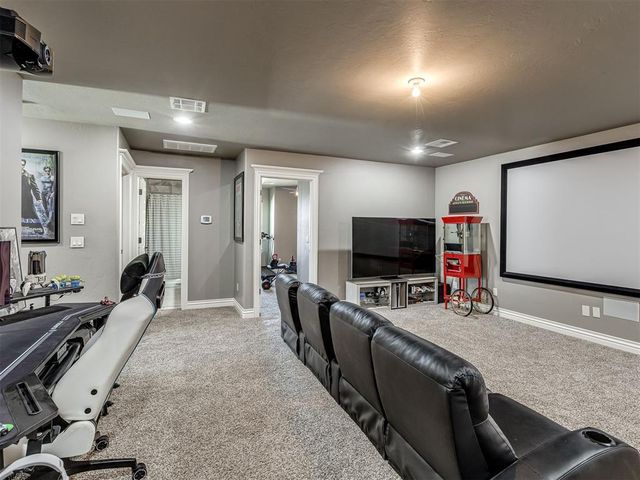 1404 Katelyn Court, Yukon, OK 73099