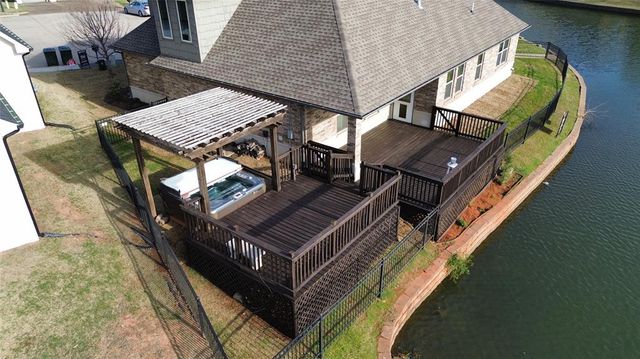 1404 Katelyn Court, Yukon, OK 73099