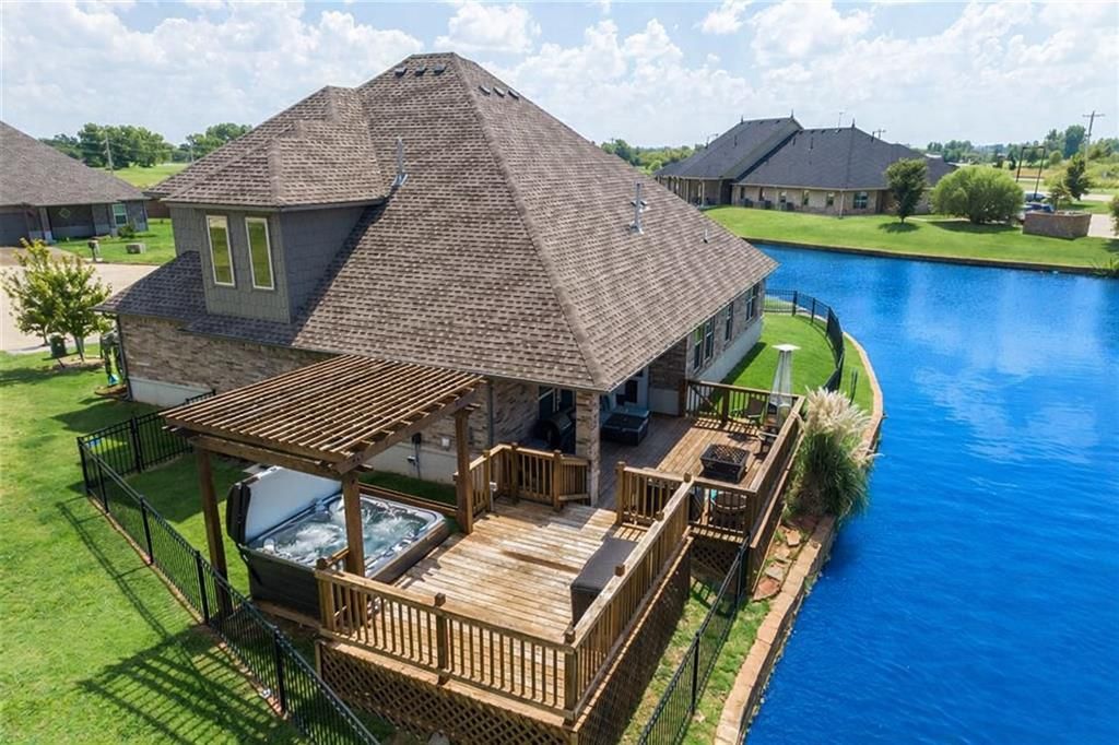 1404 Katelyn Court, Yukon, OK 73099