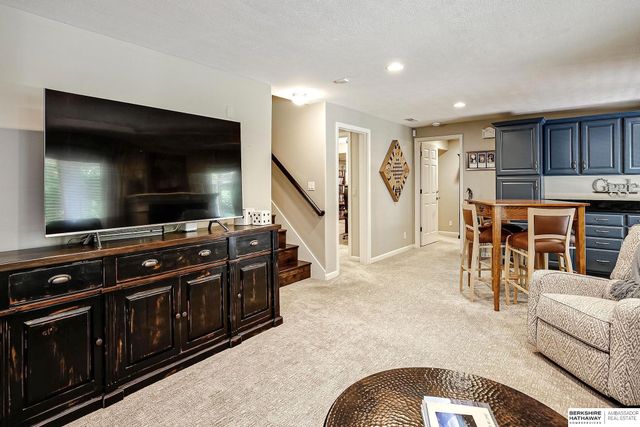 4613 N 134th Avenue, Omaha, NE 68164
