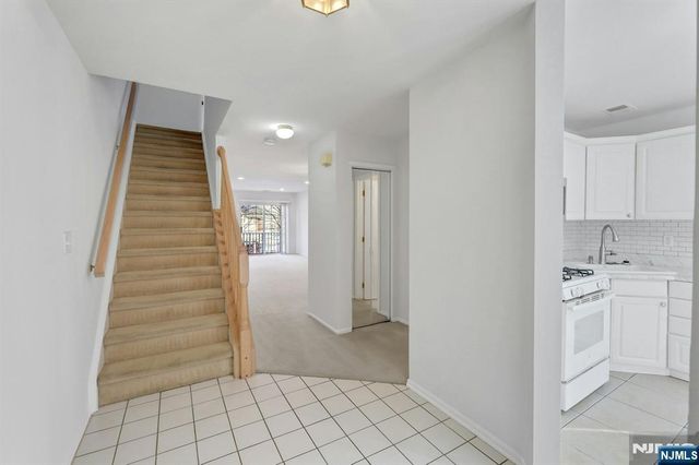 2198 Kent Court, Mahwah, NJ 07430