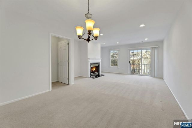 2198 Kent Court, Mahwah, NJ 07430