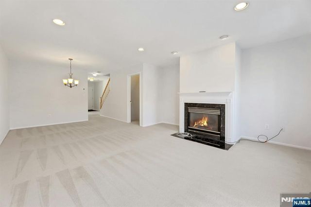 2198 Kent Court, Mahwah, NJ 07430