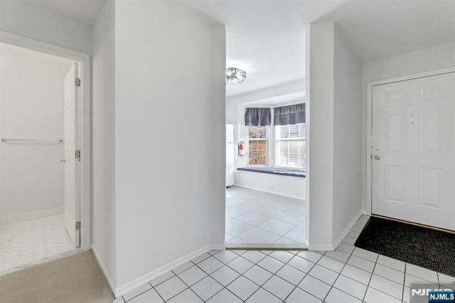 2198 Kent Court, Mahwah, NJ 07430