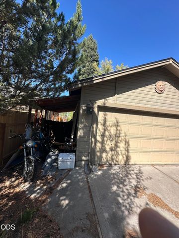 2665 NE Genet Court, Bend, OR 97701