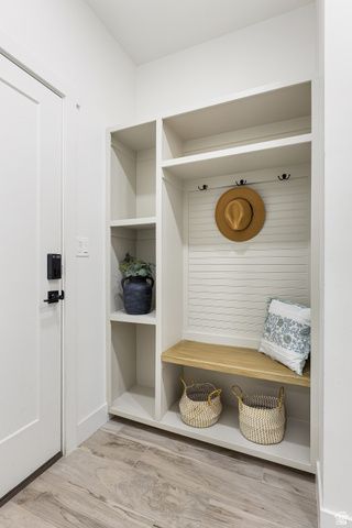 2221 S ANGELL HEIGHTS DR, Hurricane, UT 84737