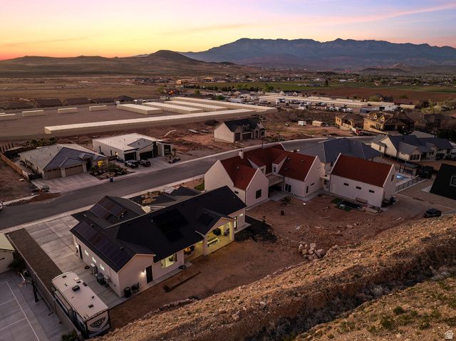 2221 S ANGELL HEIGHTS DR, Hurricane, UT 84737