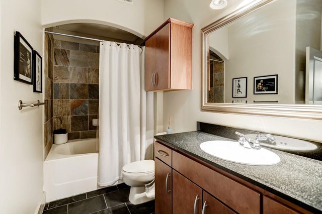 1901 Post Oak Boulevard 3502, Houston, TX 77056