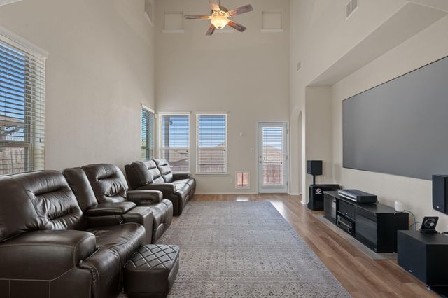 104 Buescher CV, Hutto, TX 78634