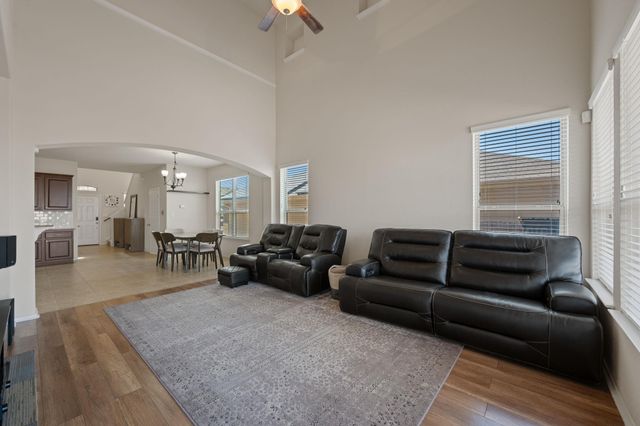 104 Buescher CV, Hutto, TX 78634